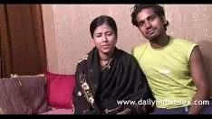 Jouer Roopa et akchaise couple indien kitty-cat fucworld-beater