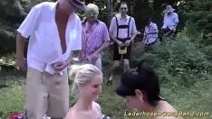 Abspielen Wildnis hochdeutsch außen aggroupsex betrunkene Gelage