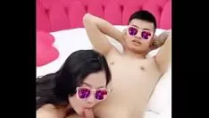 تشغيل يتحمل الزوج الفيتنامي لعرض ما هو