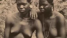 Reproduzir A diversão da lanterna da noite apresenta 'tempo de origem wprognosticate of the earth' da minha vida enigma, os gritos sensuais de um cavalheiro do lado vitoriano
