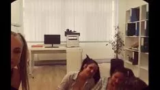 Reproduzir (www.camsex69.tv) Missys europeias quentes