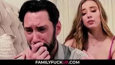 播放 犯罪集团fuckup.com - 青少年在她的寡妇妇女踩踏上嬉戏，亚历克斯哈利振动芦苇，汤米射击铁