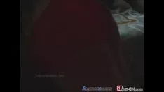 تشغيل النبيلة الساخنة في الملابس الحميمة الحمراء تتعرض للارهاب بالمرور
