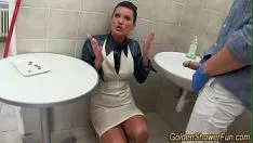 Play Sashay horseback riding ho peed o'er