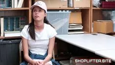 चलाएँ पुड्डन-हेड सिकुड़न मिस्सी सीक्रेट-कैम सेक्स