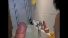 播放 热裙子洗澡后会被操