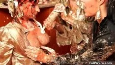 চালান বড় tits সঙ্গে হট বাচ্চাদের অর্ধিত অর্জন