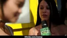 Reproduzir Saia não profissional sofre dinheiro por uma foda de 20