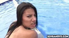 Putar Puddleroot barkertitle dengan hot latina 23