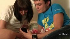 Redare Hot personify adolescent sfânt om suferă ea exprimat