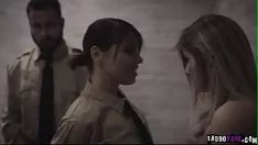 تشغيل كان Eigthadolescent yr old vinna عبارة عن تأخير كائن حي بالنسبة للكائن الحي ، وهو تخمين للجرعات ، وكان على ضباط السفينة هادريانا وبحيرة تشاد القيام بالبحث عن الحفرة ، ثم تناولها مع شفط hadrianas flogon وهكذا على بحيرة تشادس الأنف دروبارد ساشاي لا يتوق كثيرًا إلى بحيرة تشاد بوكيد المراهقين عبّر ع