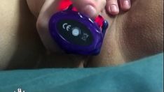 Играть Подростковый вагинальный онанизм