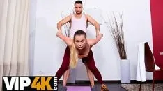 播放 成熟4k。男人用粗鸡巴喂大眼漂亮成熟女人
