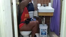 Riproduci Un vero e grande culo d'ebano su questa milf amatoriale