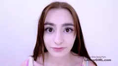تشغيل عمل مثليه ساخن مع امرأة سمراء صغيرة في المراهقين