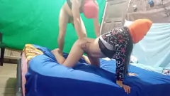 Reproducir Segunda parte !! Follando a mi madrastra hambrienta !! Hot MILF me invita a su apartamento para una sesión cruda y humeante. Porno amateur real