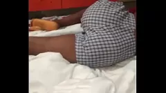 Riproduci La sorellastra sensuale ottiene un viso appiccicoso nell'incontro mattutino
