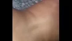 चलाएँ वह बिस्तर में एक वेश्या बनना चाहती है