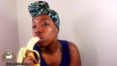 Afspelen Mamma bananenboom verkwisting baan gladharige poes los door ebbenhouten boom milf chy caffe latte